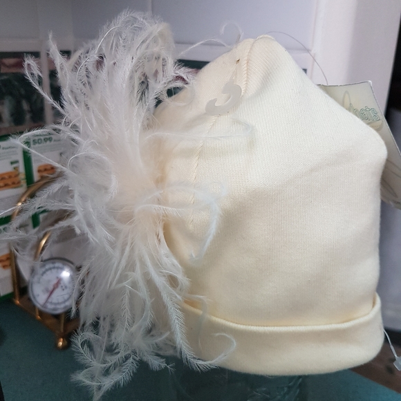 Jamie Rae Baby Hat - Picture 2 of 4